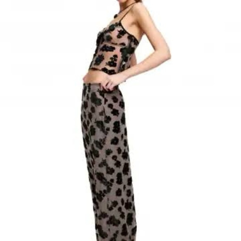 Lioness Floral Skirt Set - Picture 2 of 7